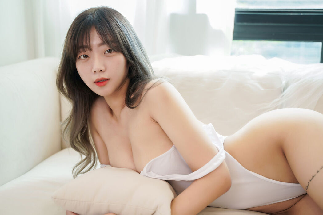 Koby – Photobook Vol.4 (41P)