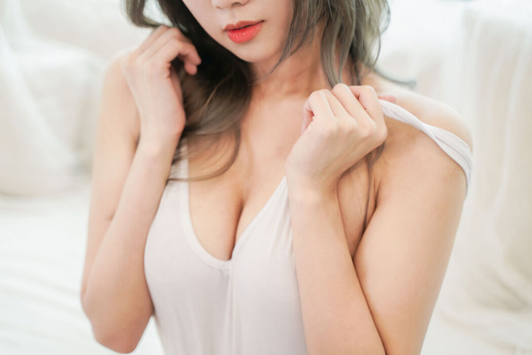 Koby &#8211; Photobook Vol.4 (41P)