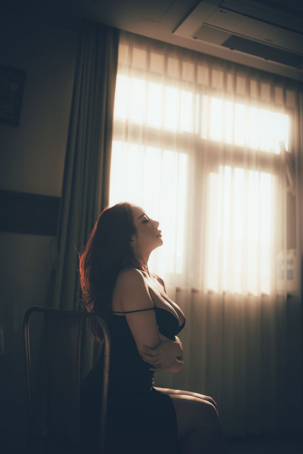 SOYOUNG &#8211; In The Hotel (59P)