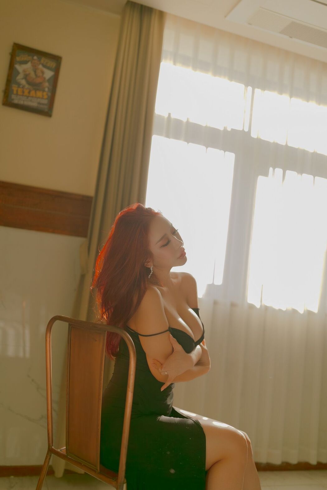 SOYOUNG &#8211; In The Hotel (59P)