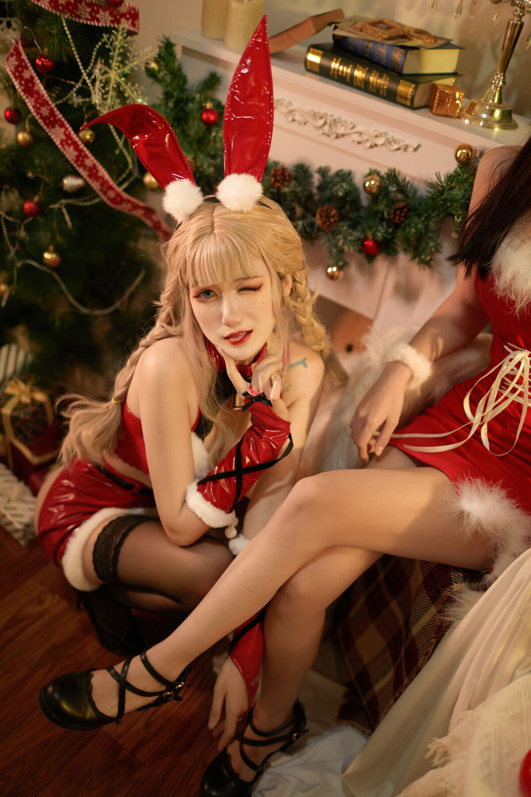 Coser@一米八的大梨子 – 2021圣诞 (31P)