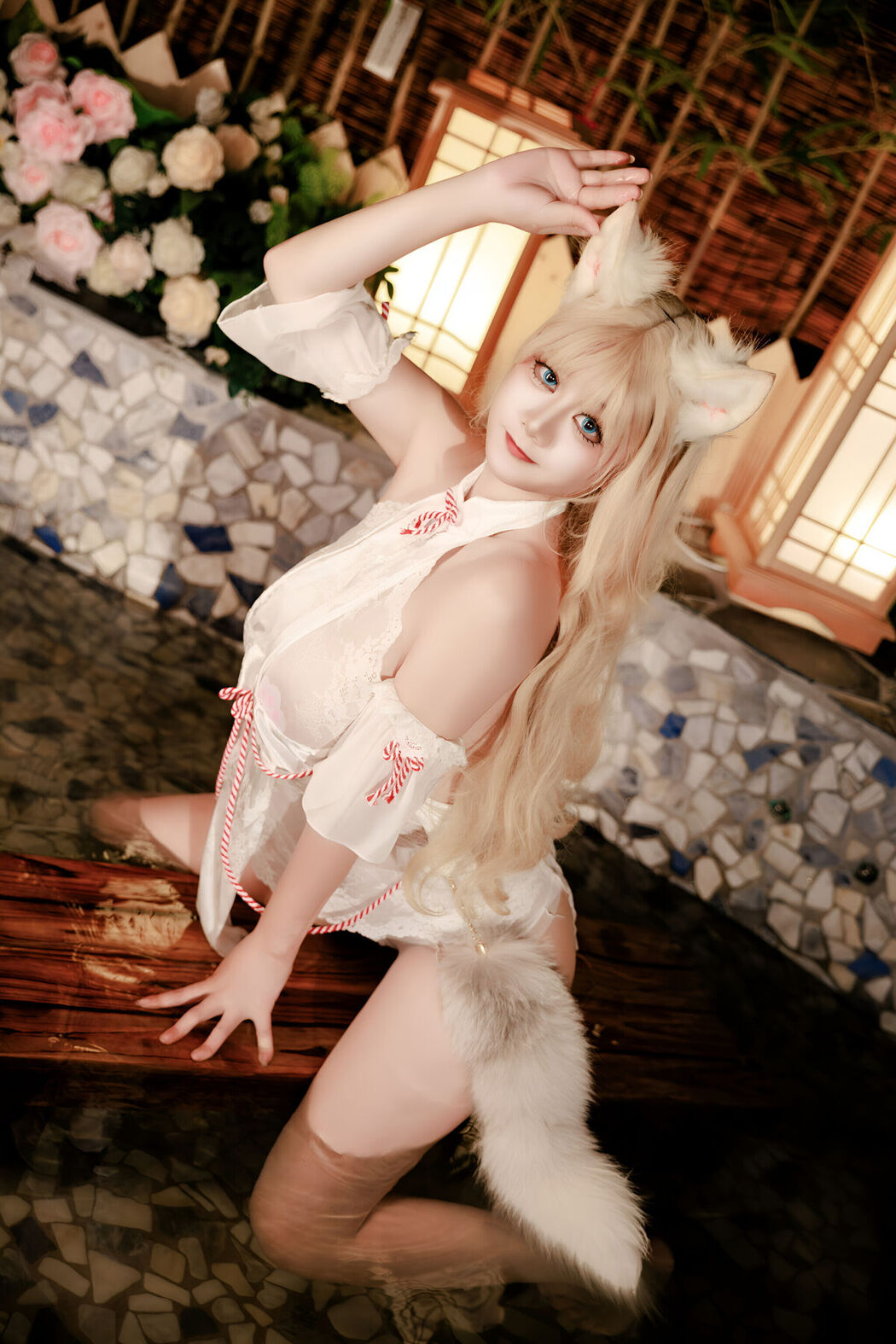 Coser@阿雪雪 &#8211; 温泉狐狸 (58P &#8211; 1V)