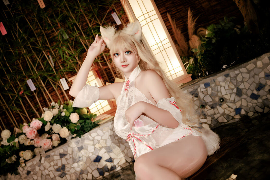 Coser@阿雪雪 &#8211; 温泉狐狸 (58P &#8211; 1V)