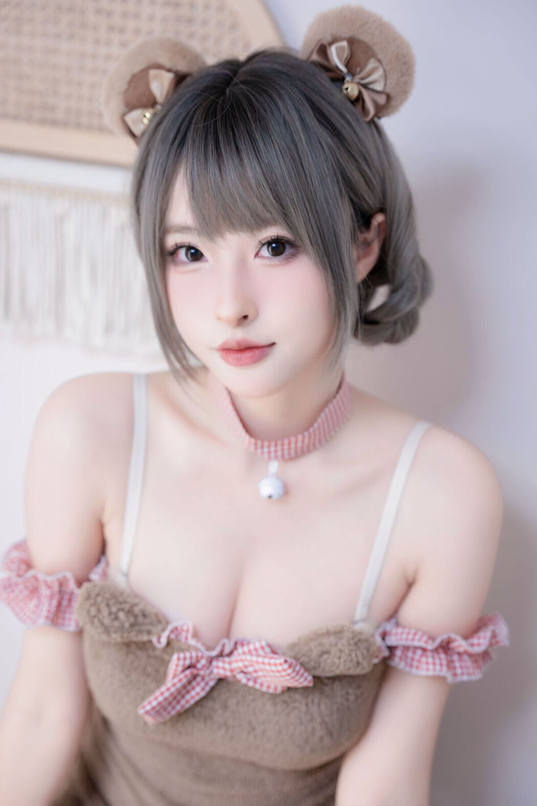 Coser@清水由乃 – 可爱熊 (50P)