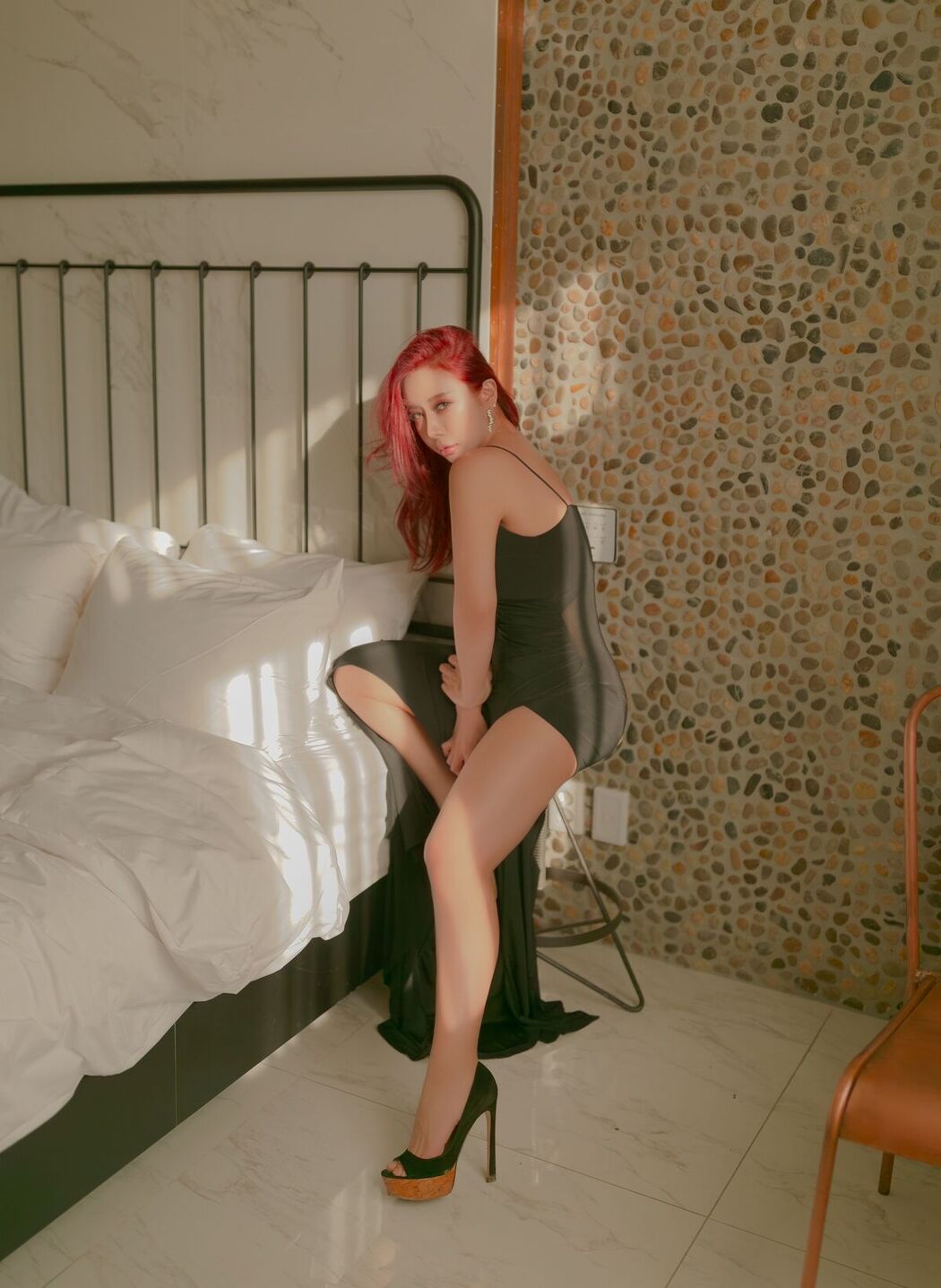 SOYOUNG &#8211; In The Hotel (59P)