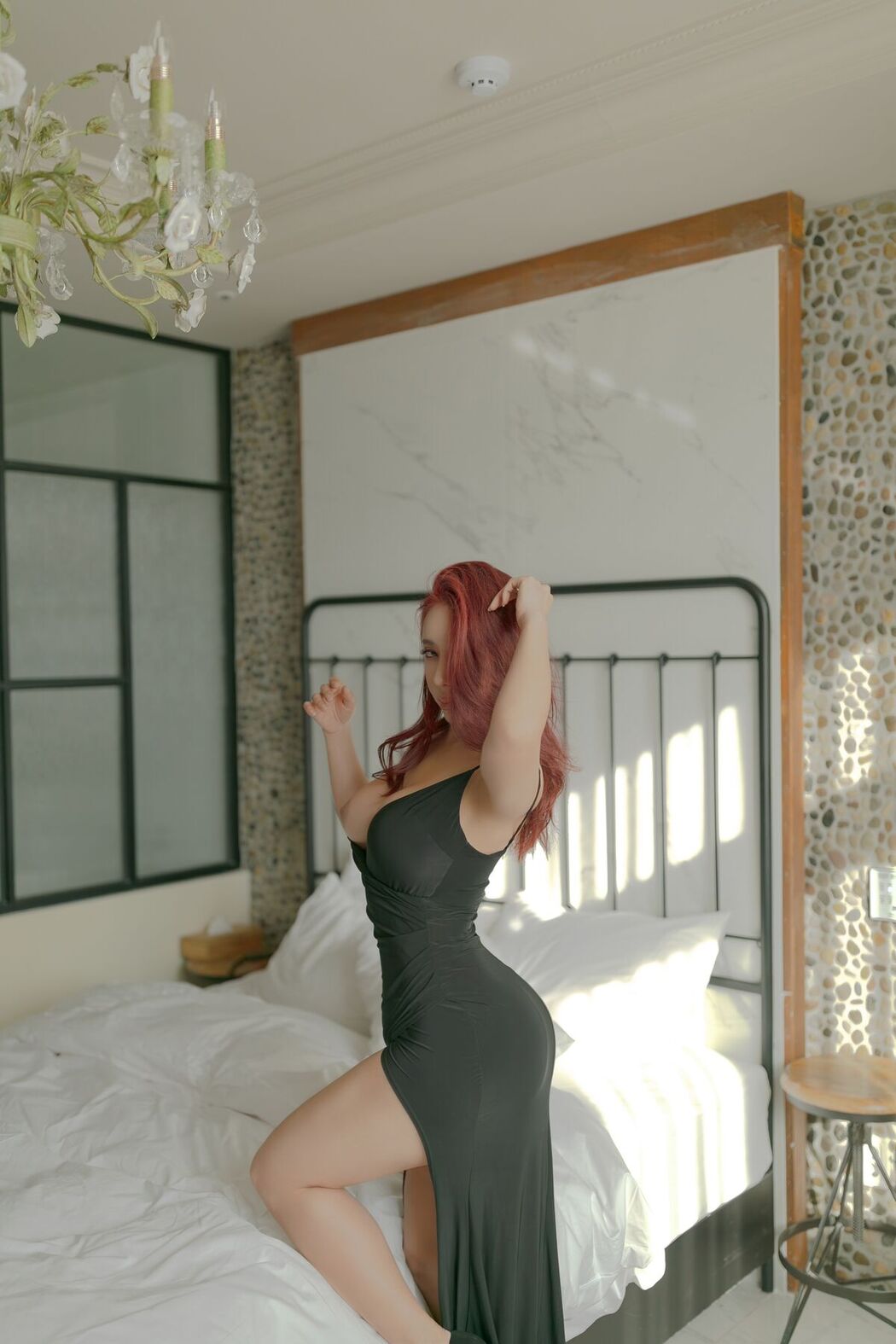 SOYOUNG &#8211; In The Hotel (59P)