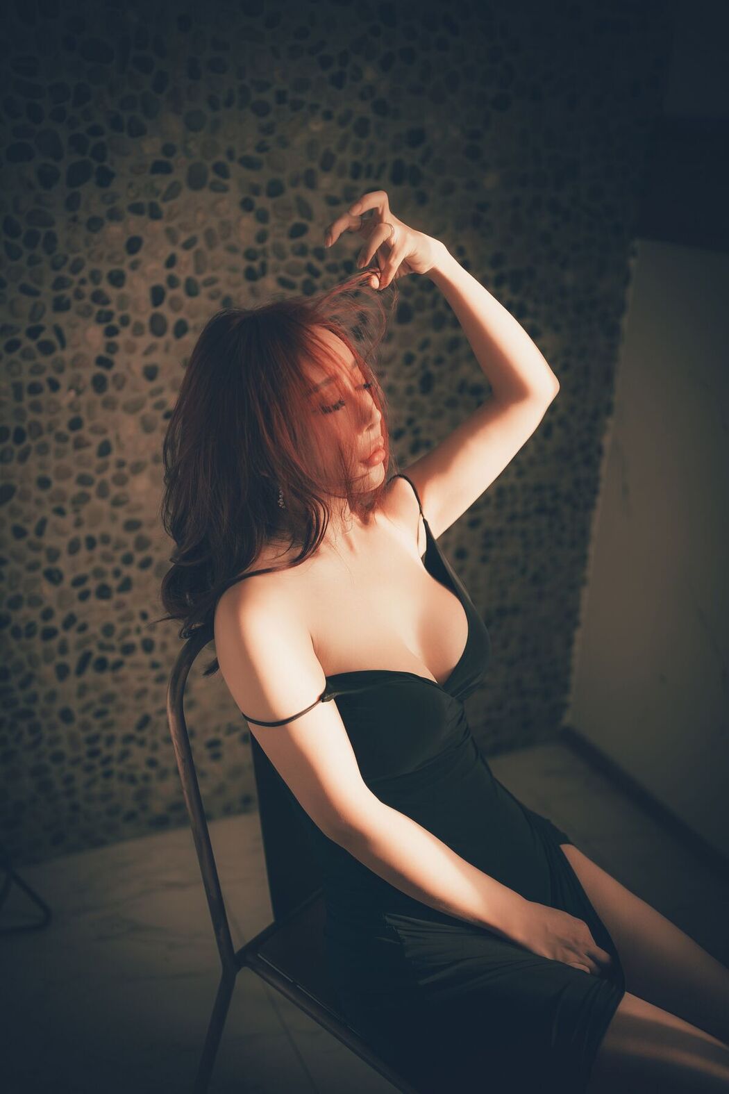 SOYOUNG &#8211; In The Hotel (59P)