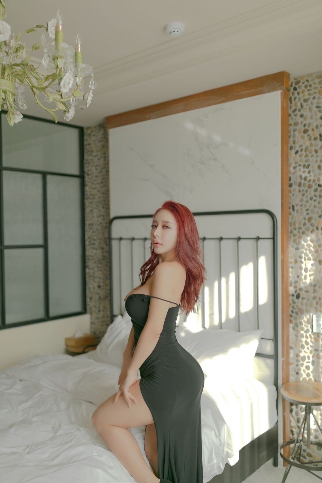 SOYOUNG &#8211; In The Hotel (59P)