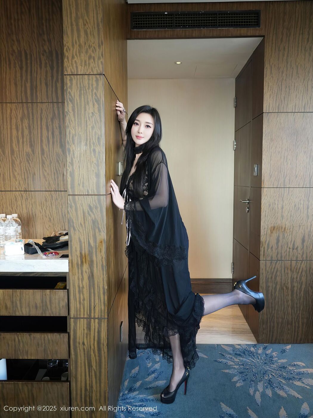 XiuRen秀人网 No.10490 Su Yi Nuo (81P)