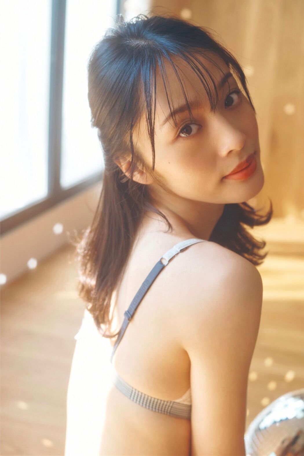 JP Misaki Jinbu 神部美咲 – FLASHデジタル写真集 ここだけの話 Vol.1 Part02 (53P)