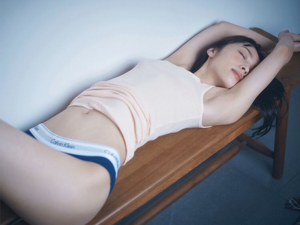 JP Misaki Jinbu 神部美咲 – FLASHデジタル写真集 ここだけの話 Vol.1 Part01 (52P)