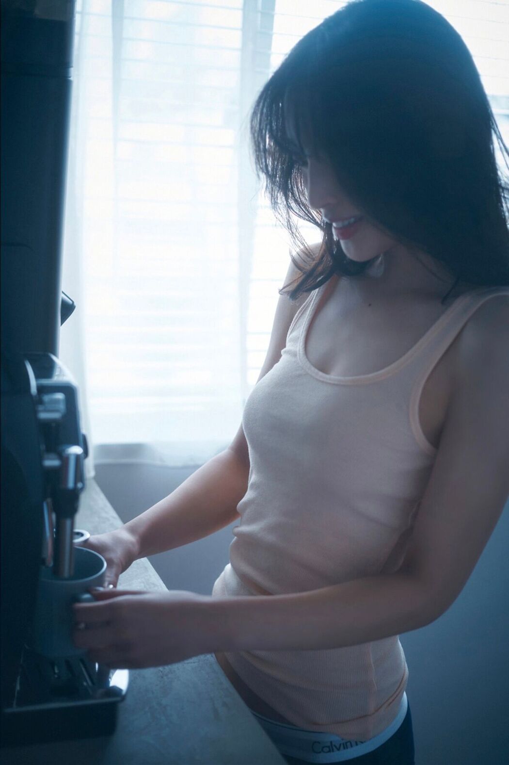 JP Misaki Jinbu 神部美咲 – FLASHデジタル写真集 ここだけの話 Vol.1 Part01 (52P)