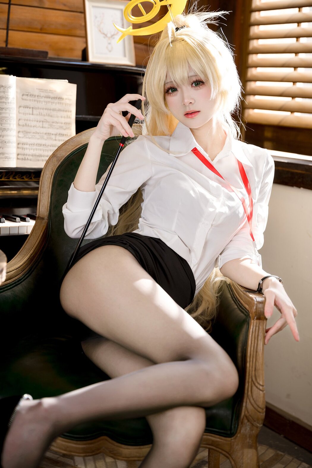Coser@九柒喵 – 笑面教授ol制服 (53P) Cover Photo