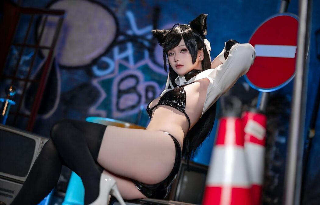 Coser@屿鱼 &#8211; 碧蓝航线 爱宕赛车服 Part02 (58P)