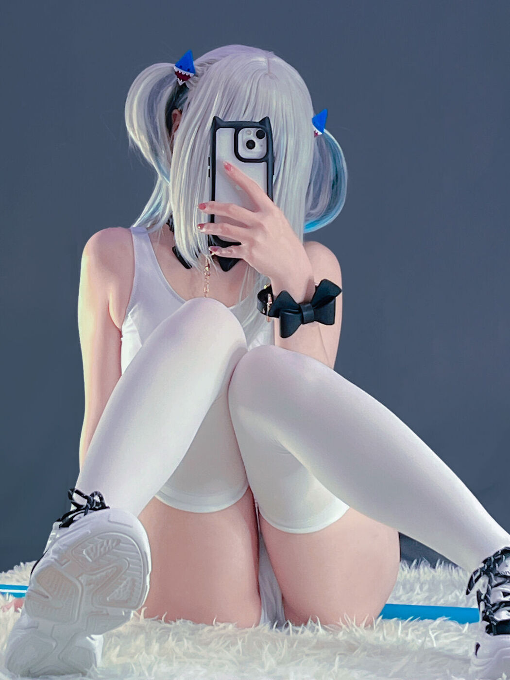 Coser@Ayame base &#8211; Gura 泳装 (35P &#8211; 4V)