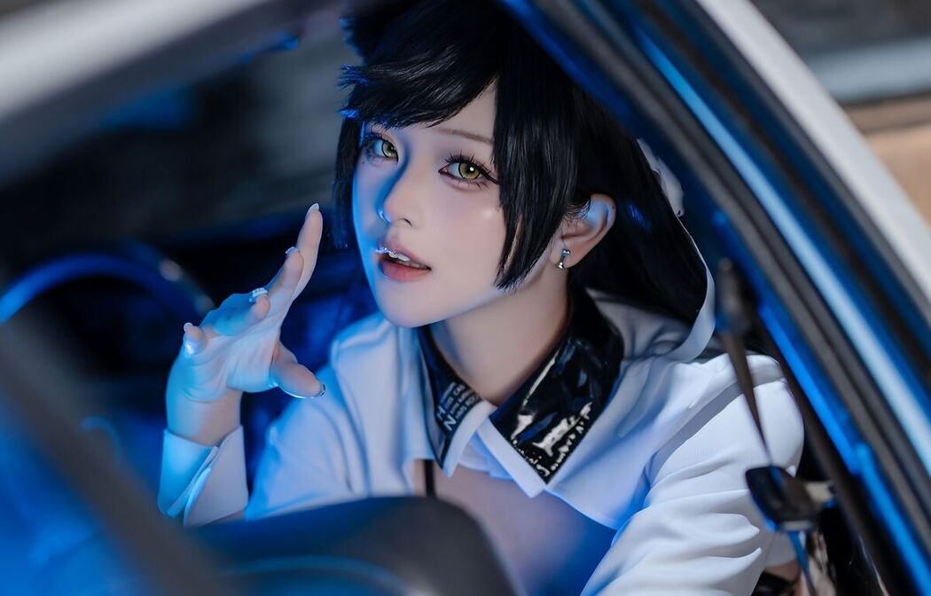 Coser@屿鱼 &#8211; 碧蓝航线 爱宕赛车服 Part02 (58P)