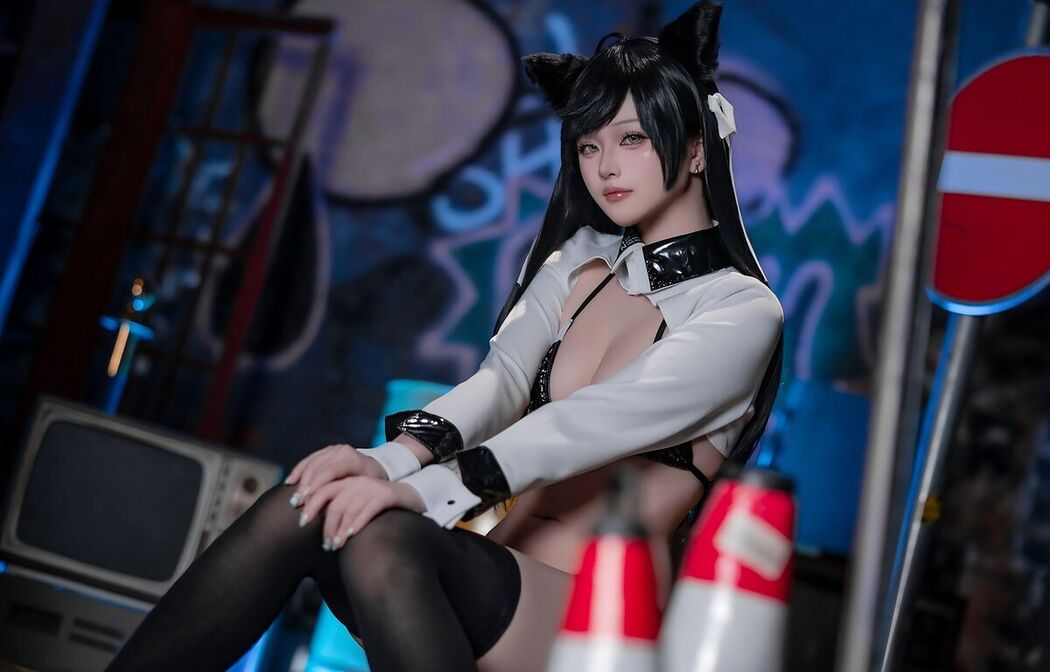Coser@屿鱼 &#8211; 碧蓝航线 爱宕赛车服 Part02 (58P)