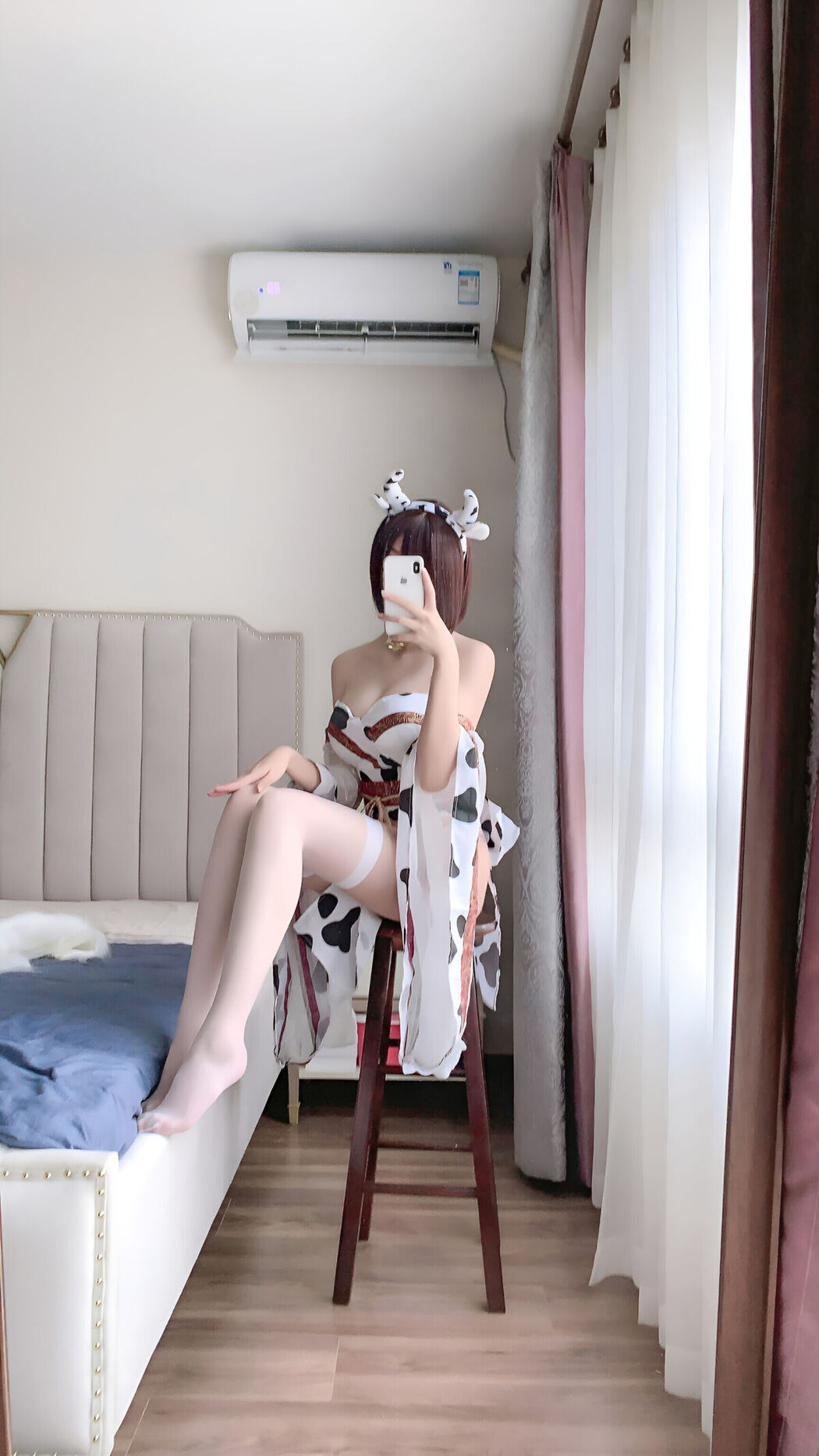Coser@瓦斯塔亚小龙虾 &#8211; 牛牛自拍包 (46P &#8211; 3V)