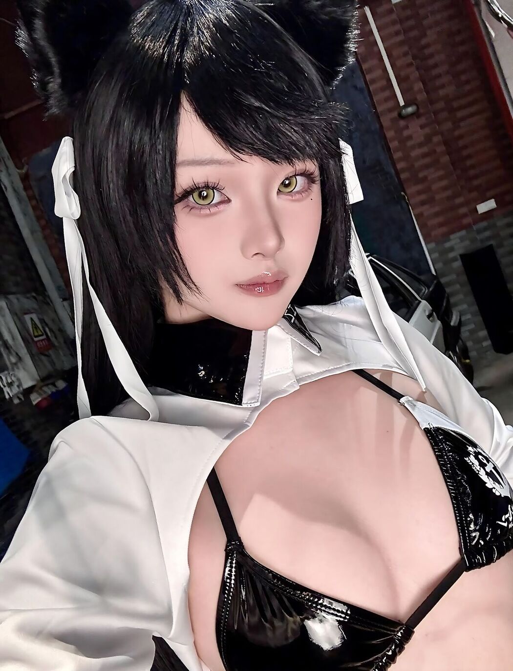Coser@屿鱼 &#8211; 碧蓝航线 爱宕赛车服 Part02 (58P)