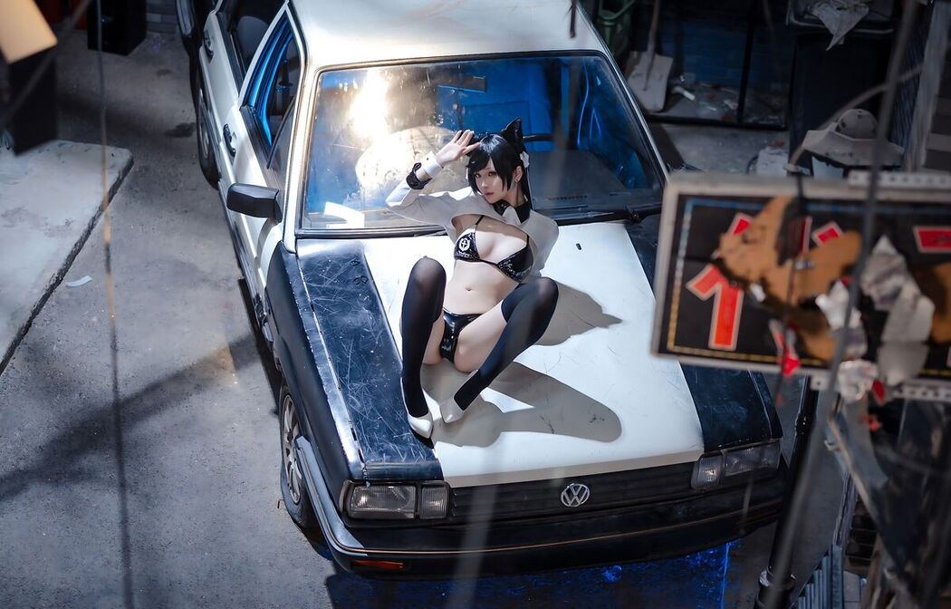 Coser@屿鱼 &#8211; 碧蓝航线 爱宕赛车服 Part01 (58P)