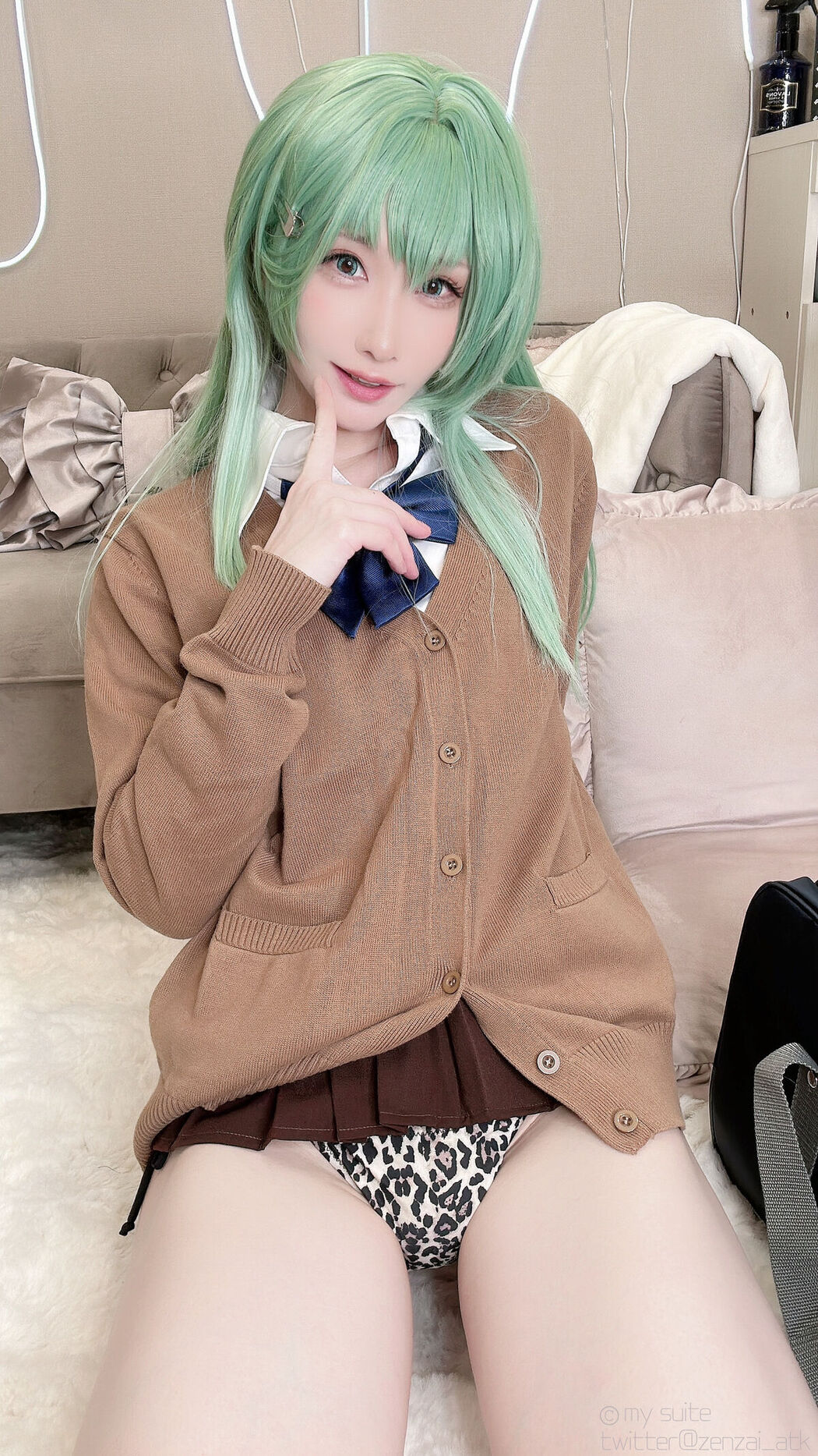 Coser@あつき Atsuki &#8211; Gal Suzuya Selfie ギャル鈴谷自撮り Part03 (61P)