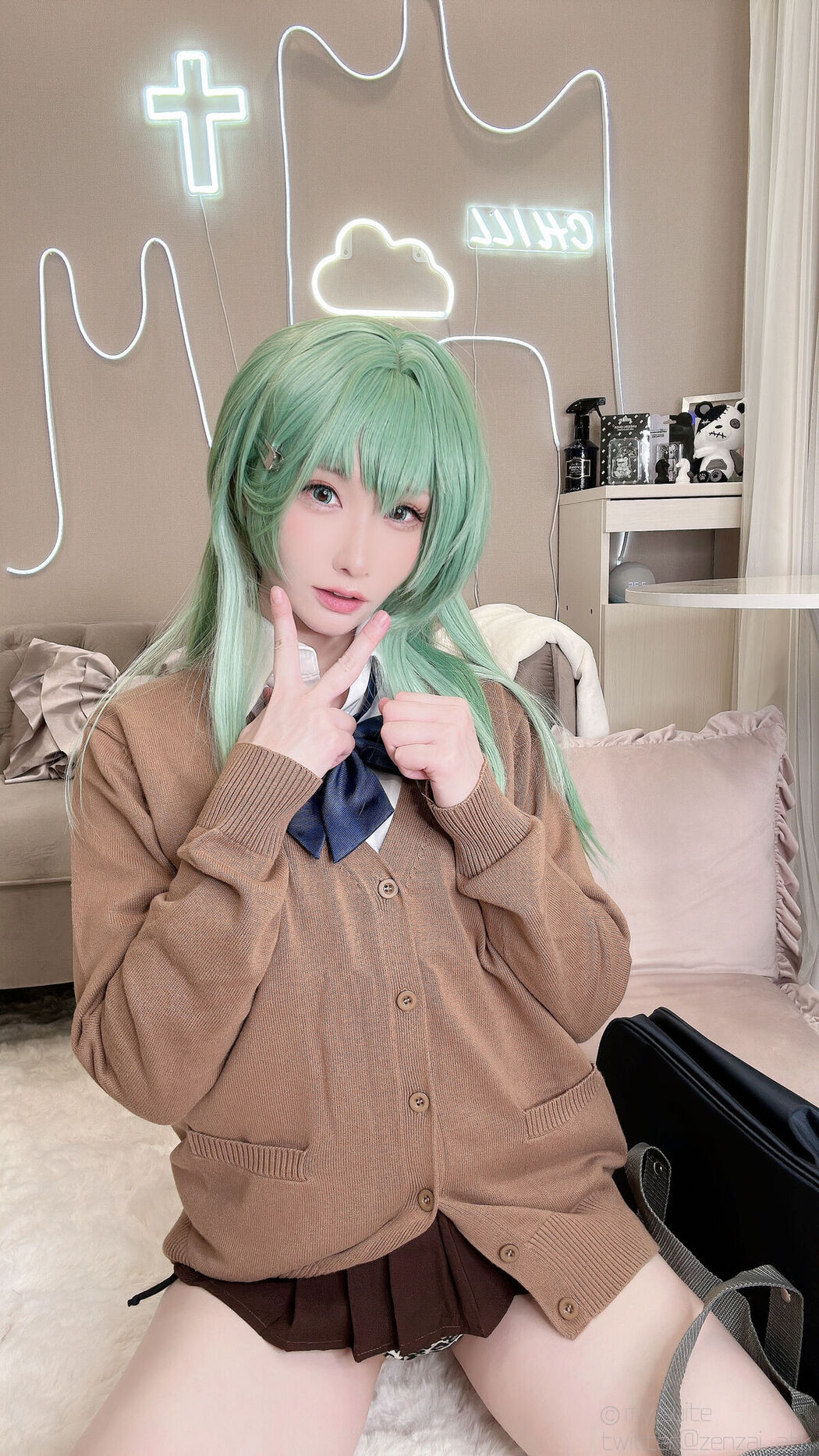 Coser@あつき Atsuki &#8211; Gal Suzuya Selfie ギャル鈴谷自撮り Part03 (61P)