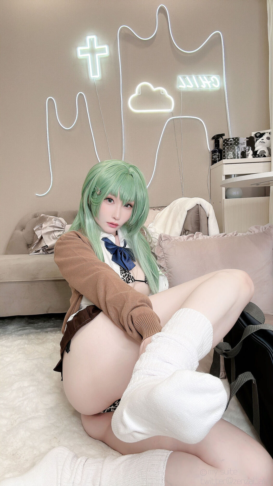 Coser@あつき Atsuki &#8211; Gal Suzuya Selfie ギャル鈴谷自撮り Part03 (61P)