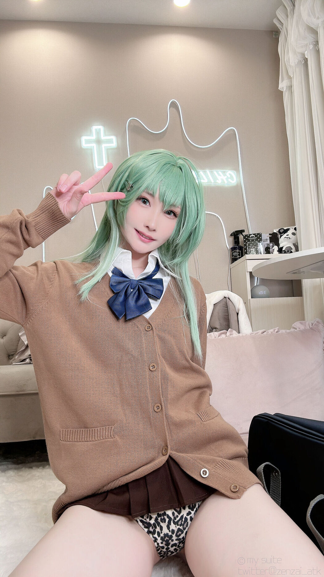 Coser@あつき Atsuki &#8211; Gal Suzuya Selfie ギャル鈴谷自撮り Part03 (61P)