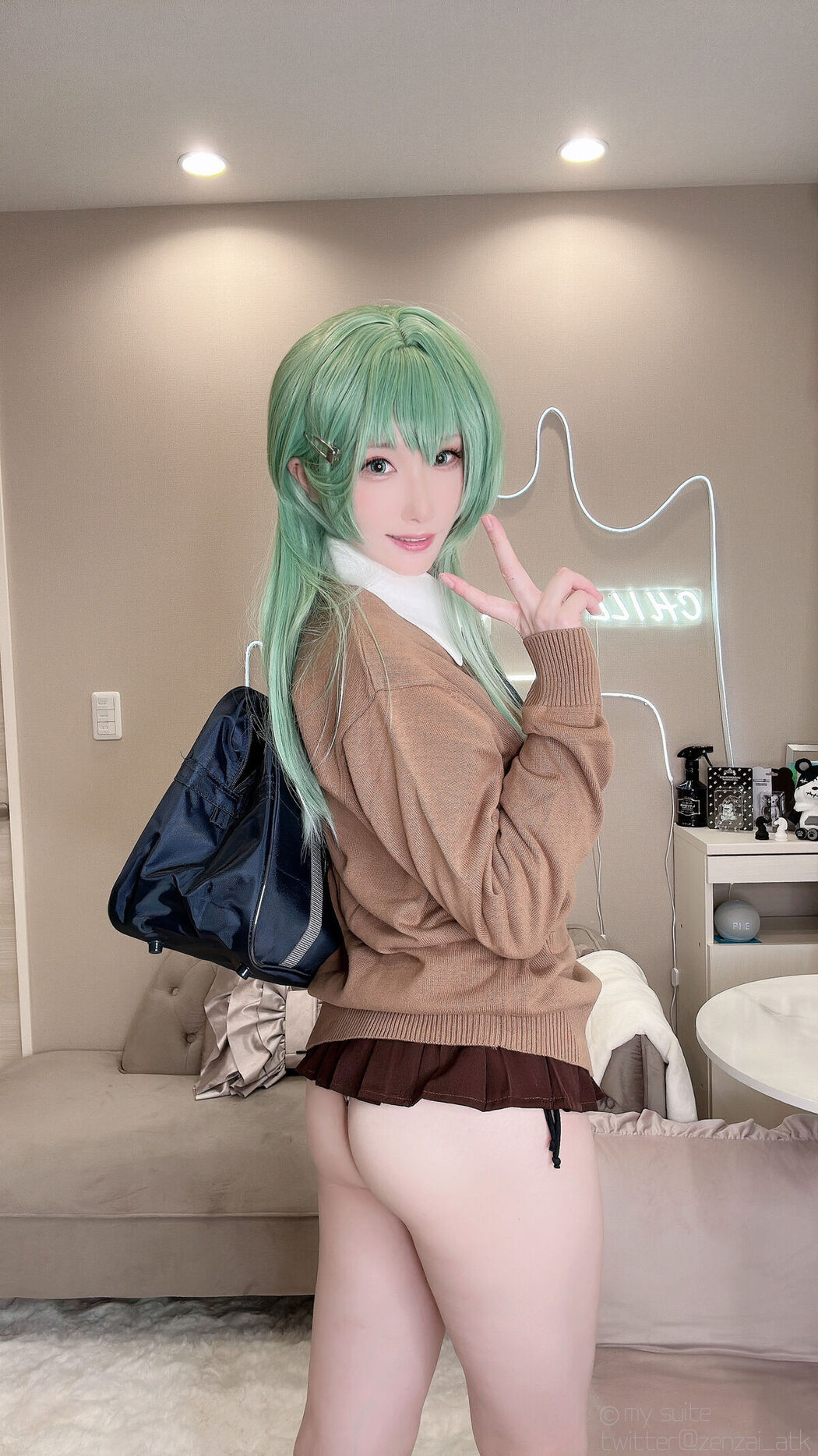 Coser@あつき Atsuki &#8211; Gal Suzuya Selfie ギャル鈴谷自撮り Part03 (61P)