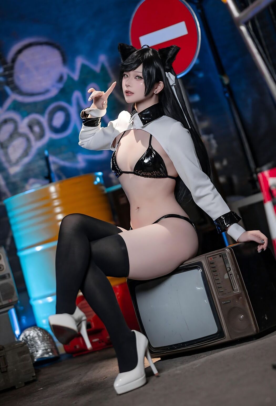 Coser@屿鱼 &#8211; 碧蓝航线 爱宕赛车服 Part02 (58P)
