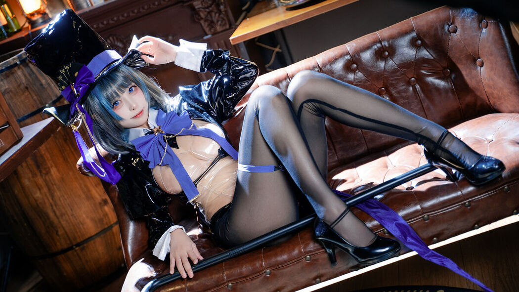 Coser@三無人型 – 碧蓝航线 柴郡绚烂夜梦 (40P)