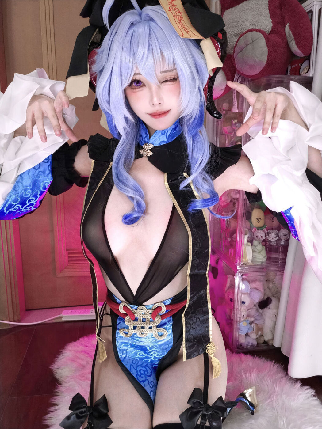 Coser@蜜汁猫裘 – 原神 甘雨 国风小僵尸 (47P – 2V)