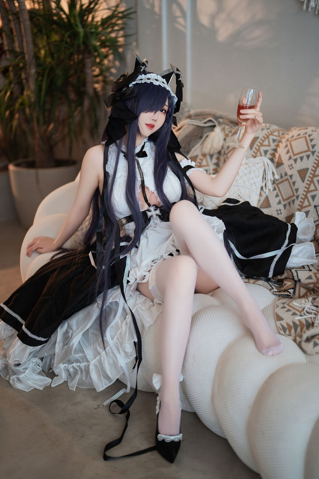 Coser@面饼仙儿 – 碧蓝航线 奥古斯特 女仆 (43P)