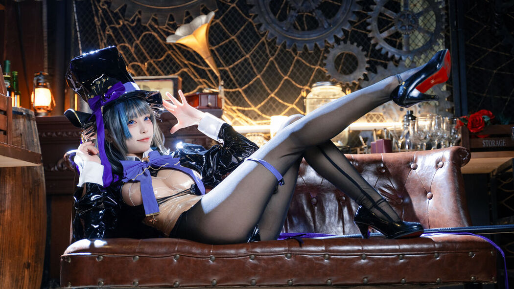 Coser@三無人型 – 碧蓝航线 柴郡绚烂夜梦 (40P)