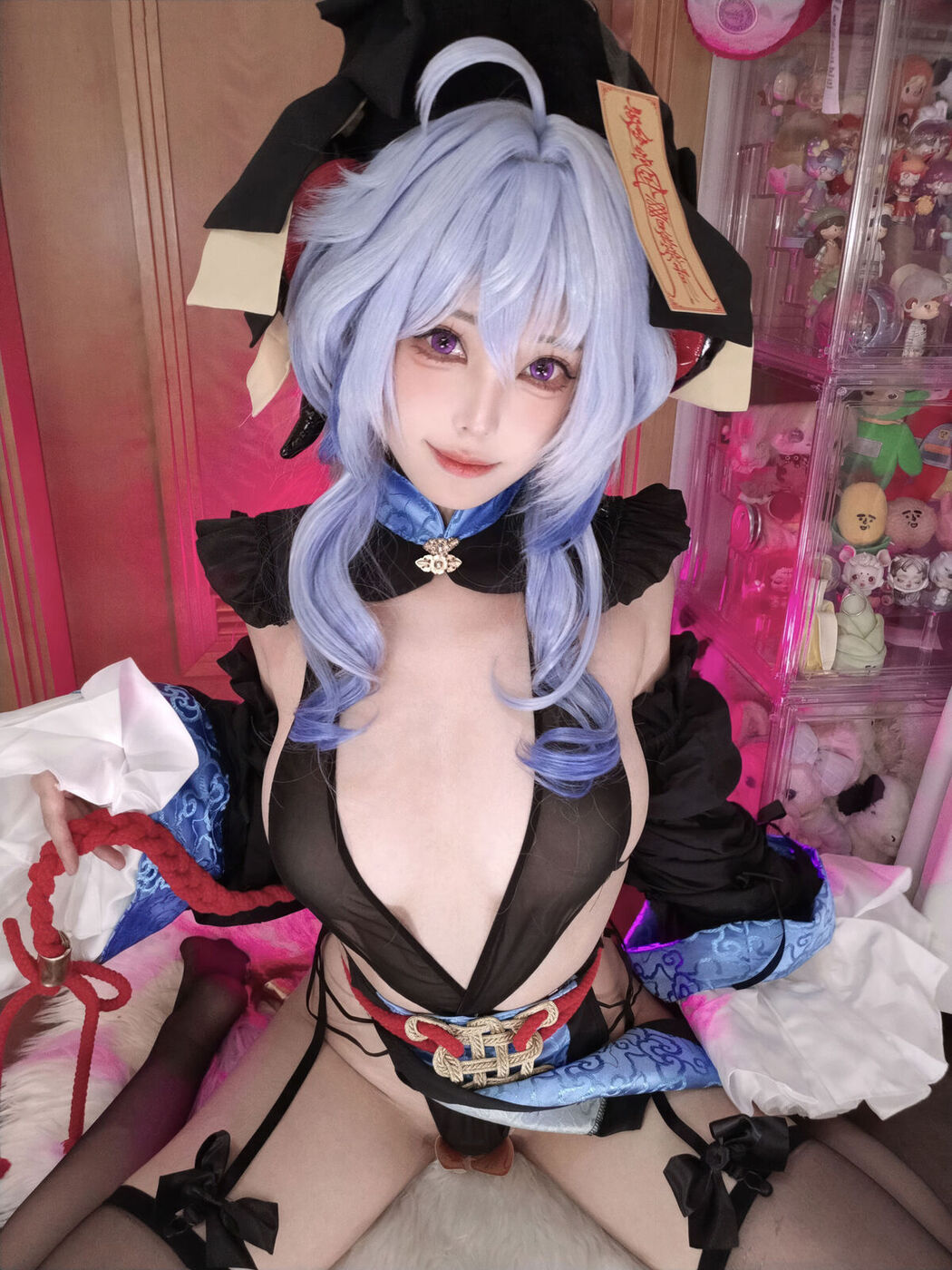 Coser@蜜汁猫裘 – 原神 甘雨 国风小僵尸 (47P – 2V)