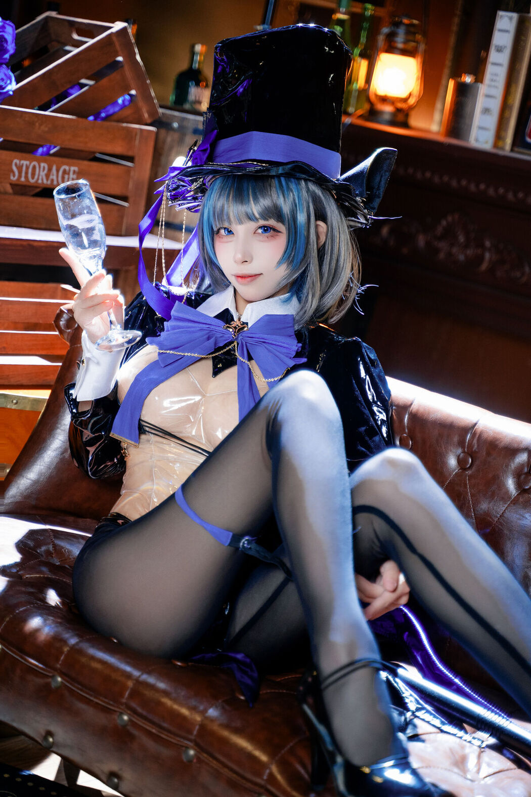 Coser@三無人型 – 碧蓝航线 柴郡绚烂夜梦 (40P)