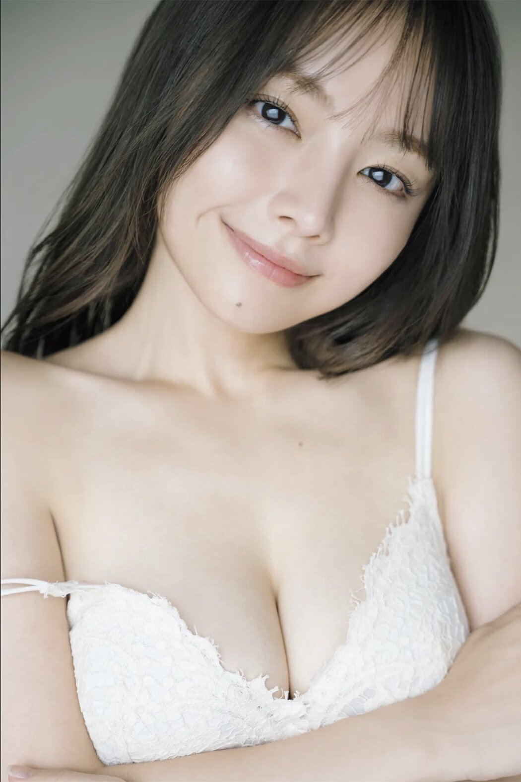 JP Misao Ueda 上田操 – FRIDAY GOLD 密会ベッド-イン (16P) Cover Photo