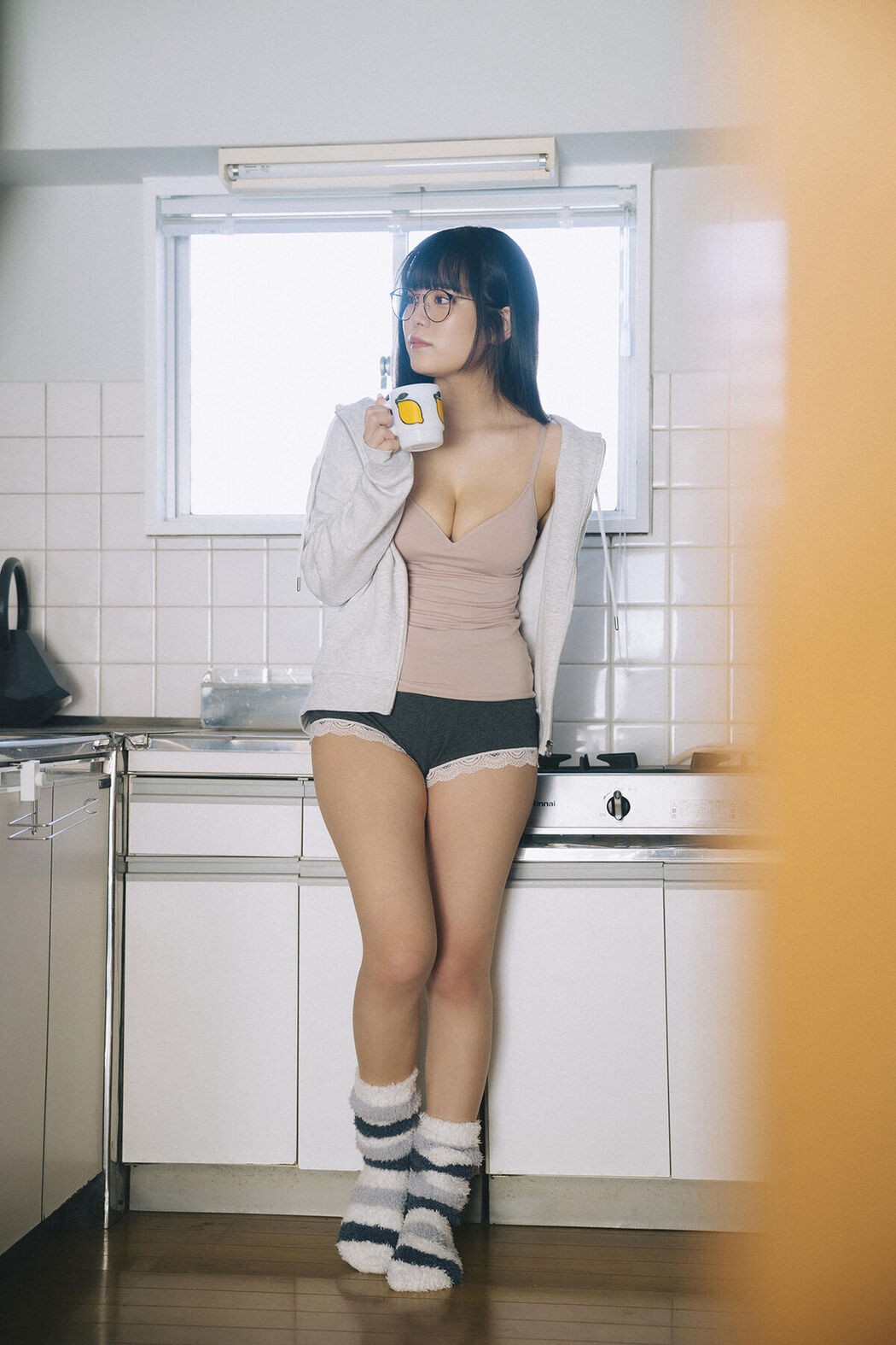 JP Shinonome Umi 東雲うみ &#8211; 彼女が部屋でしたいこと ENTAMEデジタル写真集 (49P)