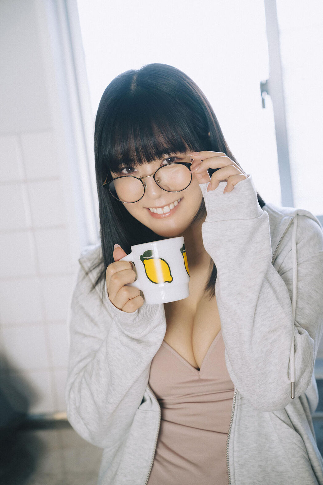 JP Shinonome Umi 東雲うみ &#8211; 彼女が部屋でしたいこと ENTAMEデジタル写真集 (49P)