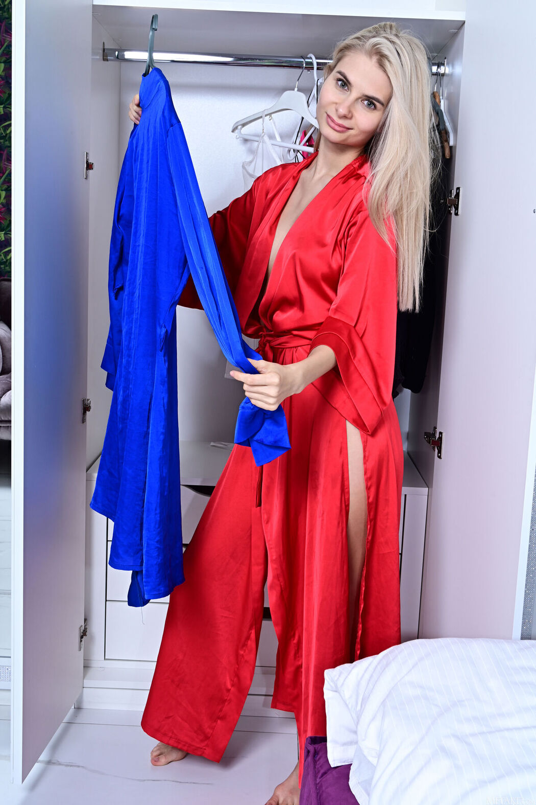 MetArt Valery &#8211; Wardrobe Change Part01 (59P)