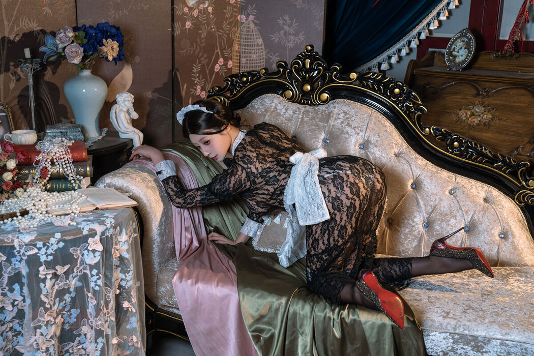 Coser@云溪溪 Yunx1x1 And 奶桃桃 &#8211; 顺从 Part01 (51P &#8211; 1V)