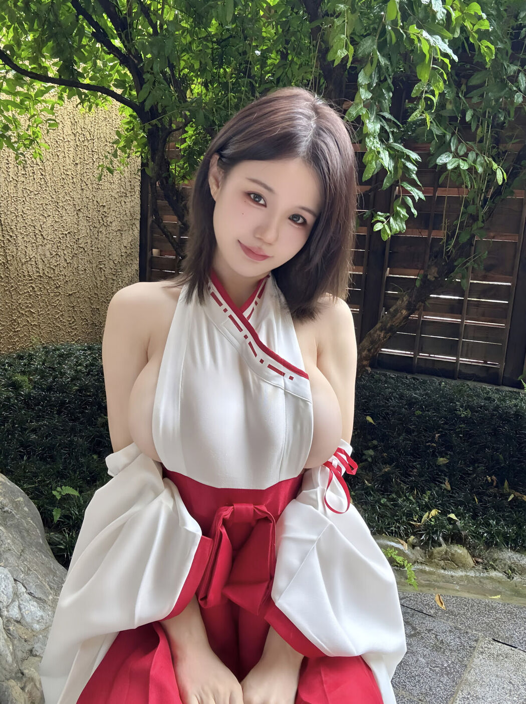 Coser@小仓千代w &#8211; 2025年6月Fantia订阅 Part02 (61P)