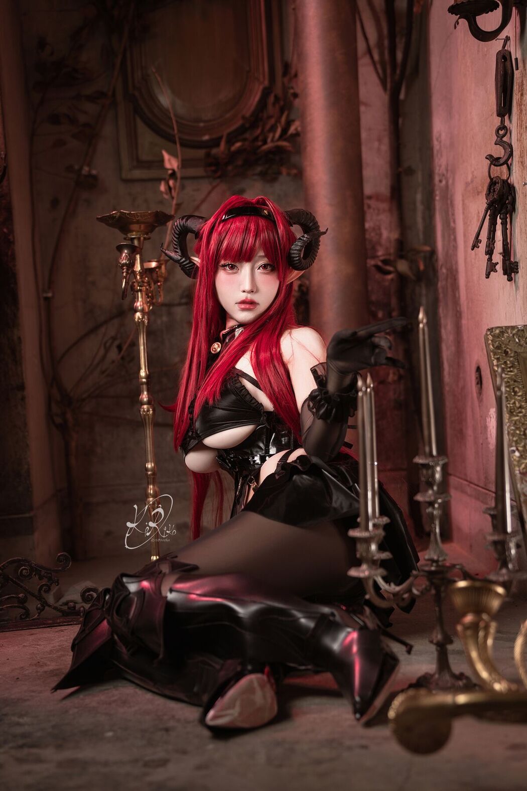 Coser@切切Celia &#8211; 兴登堡 (39P)