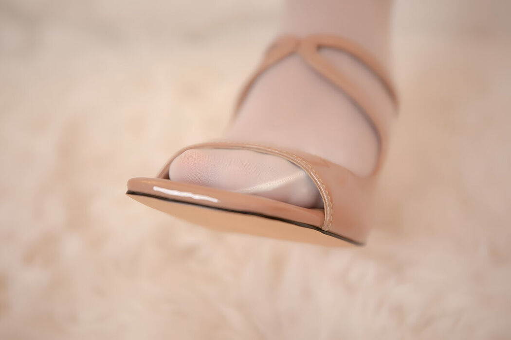 Coser@神楽坂真冬 – 白猫公主 (76P – 2V)