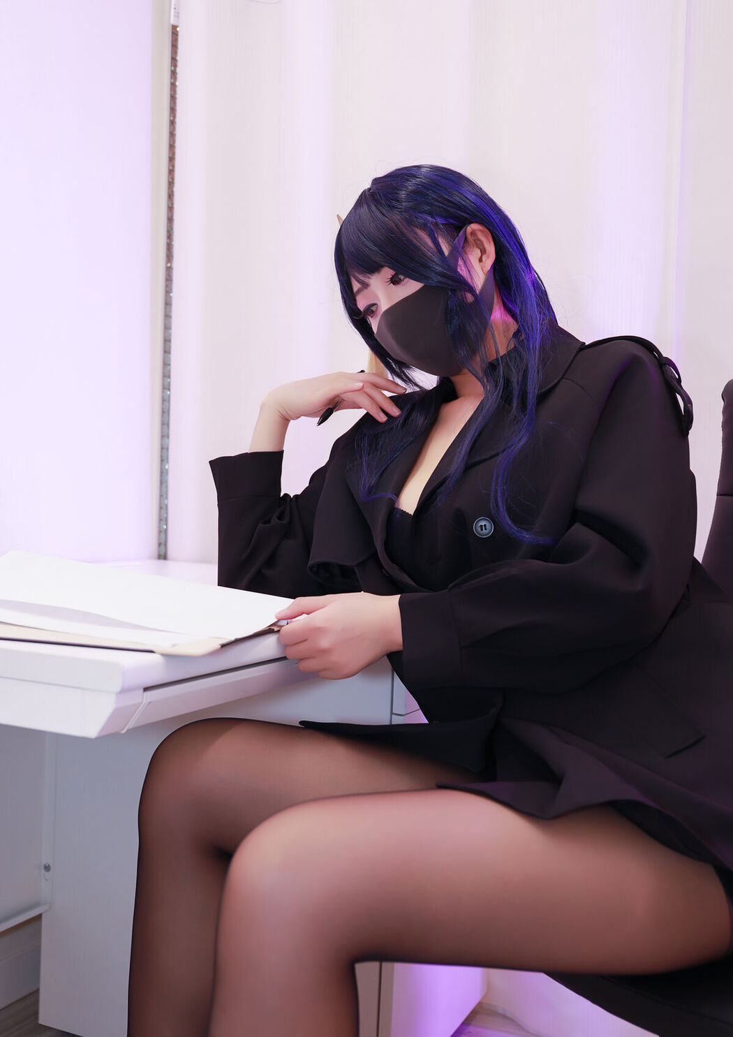 Li Jia 李佳 – 雷神医务室 (79P)