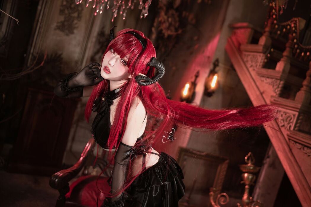 Coser@切切Celia &#8211; 兴登堡 (39P)