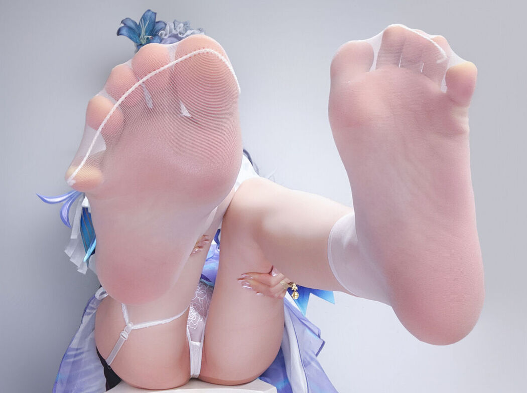 Coser@水淼aqua – 鸣潮 坎特蕾拉 自拍 (25P)