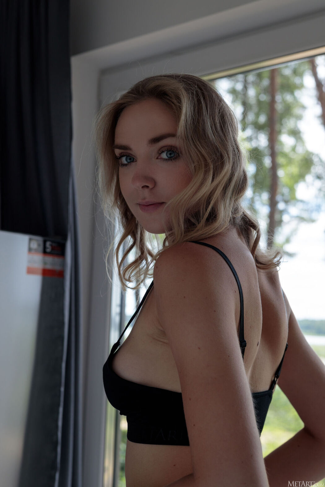 MetArt Oxana Chic – Dessert Delight Part01 (61P)