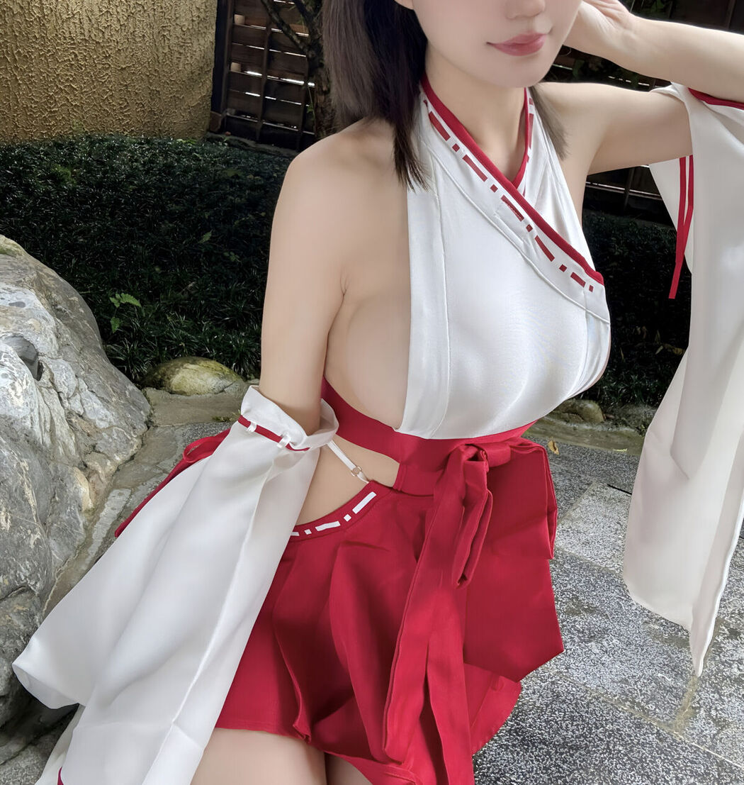 Coser@小仓千代w &#8211; 2025年6月Fantia订阅 Part02 (61P)