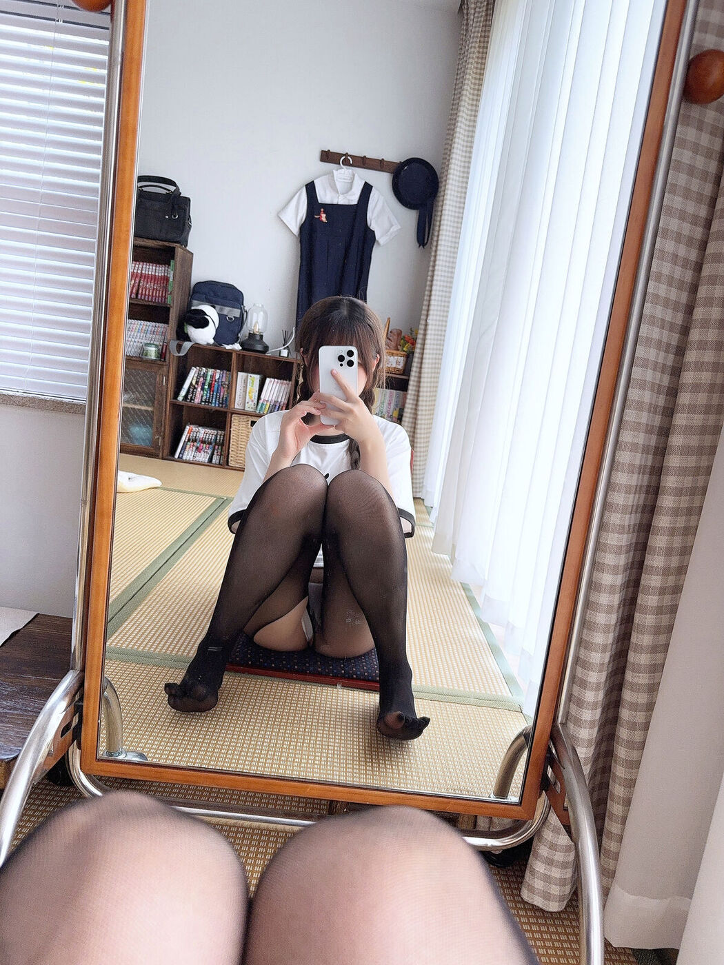 Coser@NAGISA魔物喵 &#8211; 2025年05月打包合集 Part02 (70P)